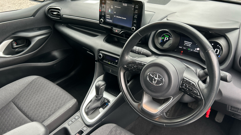 Toyota Yaris 1.5 Hybrid Design 5dr CVT Hybrid Hatchback